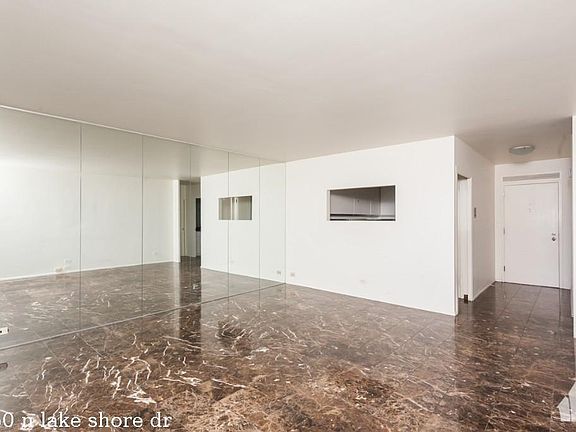 4th image of 1550 N Lake Shore Dr #1427