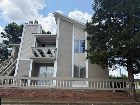 2218 Wind Trace Cir SW APT C, Huntsville, AL 35805