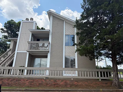 2218 Wind Trace Cir SW #C Photo 1
