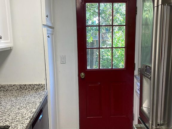 4th image of 905 Sonoma Glen Cir