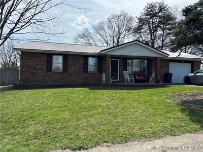 110 N Nichols Avenue, Salem, IN, 47167