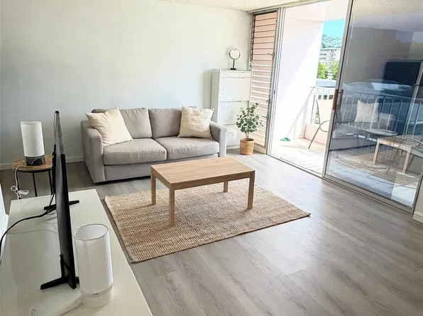 1419 Dominis St APT 208, Honolulu, HI 96822