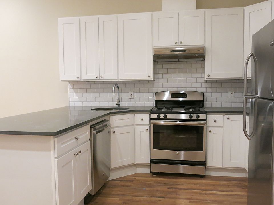1st image of 29 Woodhull St APT 1R