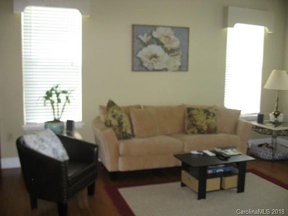 4th image of 9413 Clifton Meadow Dr
