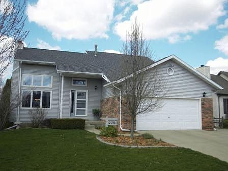 1st image of 2201 Oxford Ln