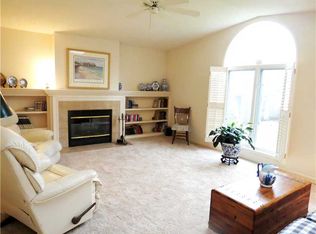 1175 Country Club Dr, Marion, IA 52302