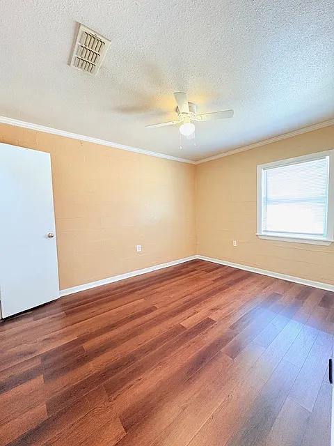 Country Place Apts - CP2 #17 — Photo 4