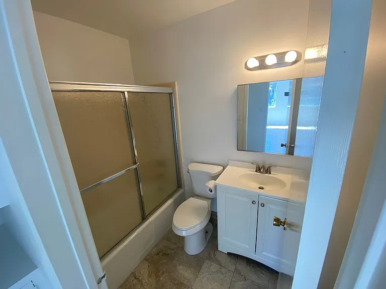 860 Olive Ave — Photo 9