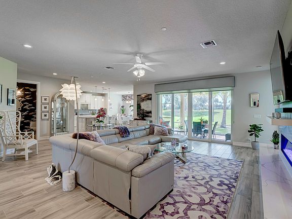 Home For Sale In Jupiter Country Club