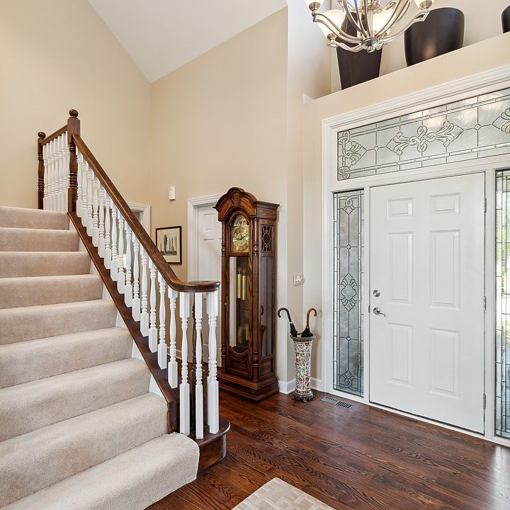 6 Torrey Pines Ct, Lake In The Hills, IL 60156 Zillow