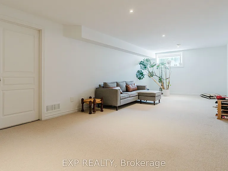 182 Mattingly Way — Photo 40