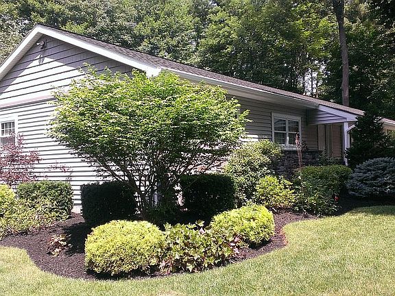 4th image of 27 Casablanca Ct