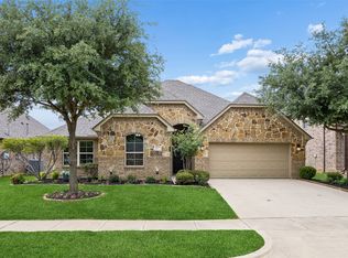 217 Hawks Ridge Trl, Burleson, TX 76028