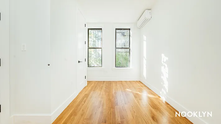 Rented by Nooklyn NYC LLC | media 22