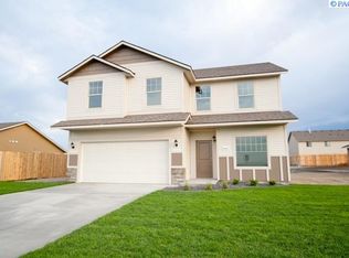 6113 N Sidon Ln, Pasco, WA 99301