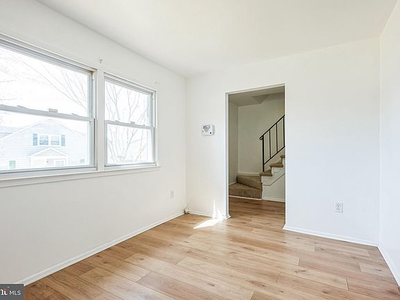 5th image of 8811 Fairhaven Ave