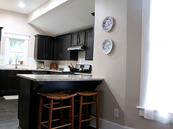 kit, granite, SS appliances