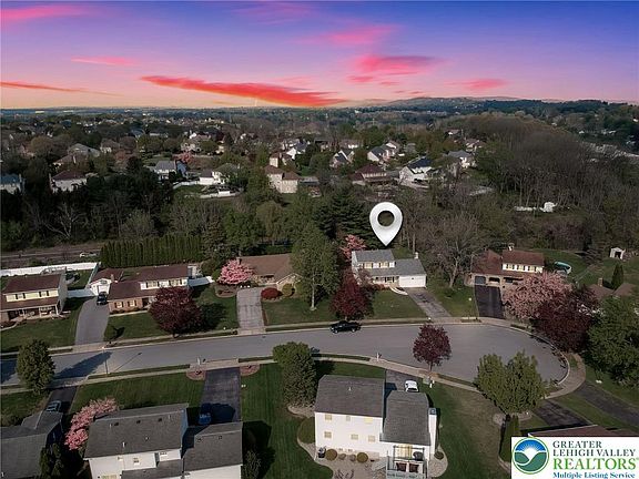 2nd image of 2507 Swanson St