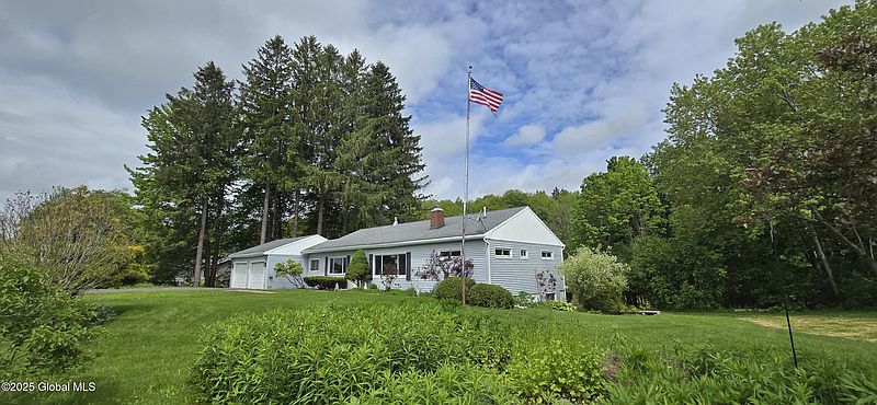 4th image of 4088 Schoharie Turnpike