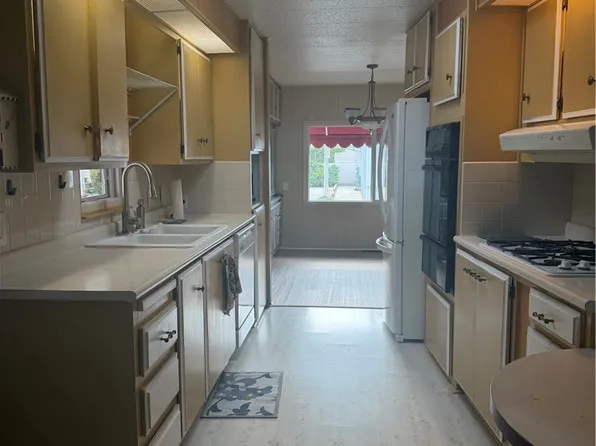 19251 Brookhurst St #95, Huntington Beach, CA 92646