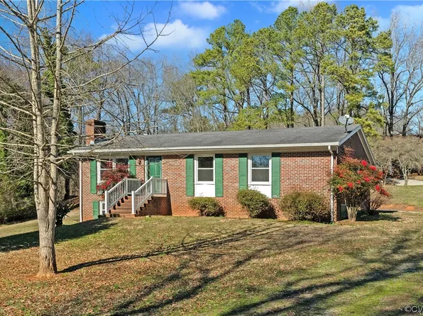 148 Rollingwood Dr, Lawrenceville, VA 23868