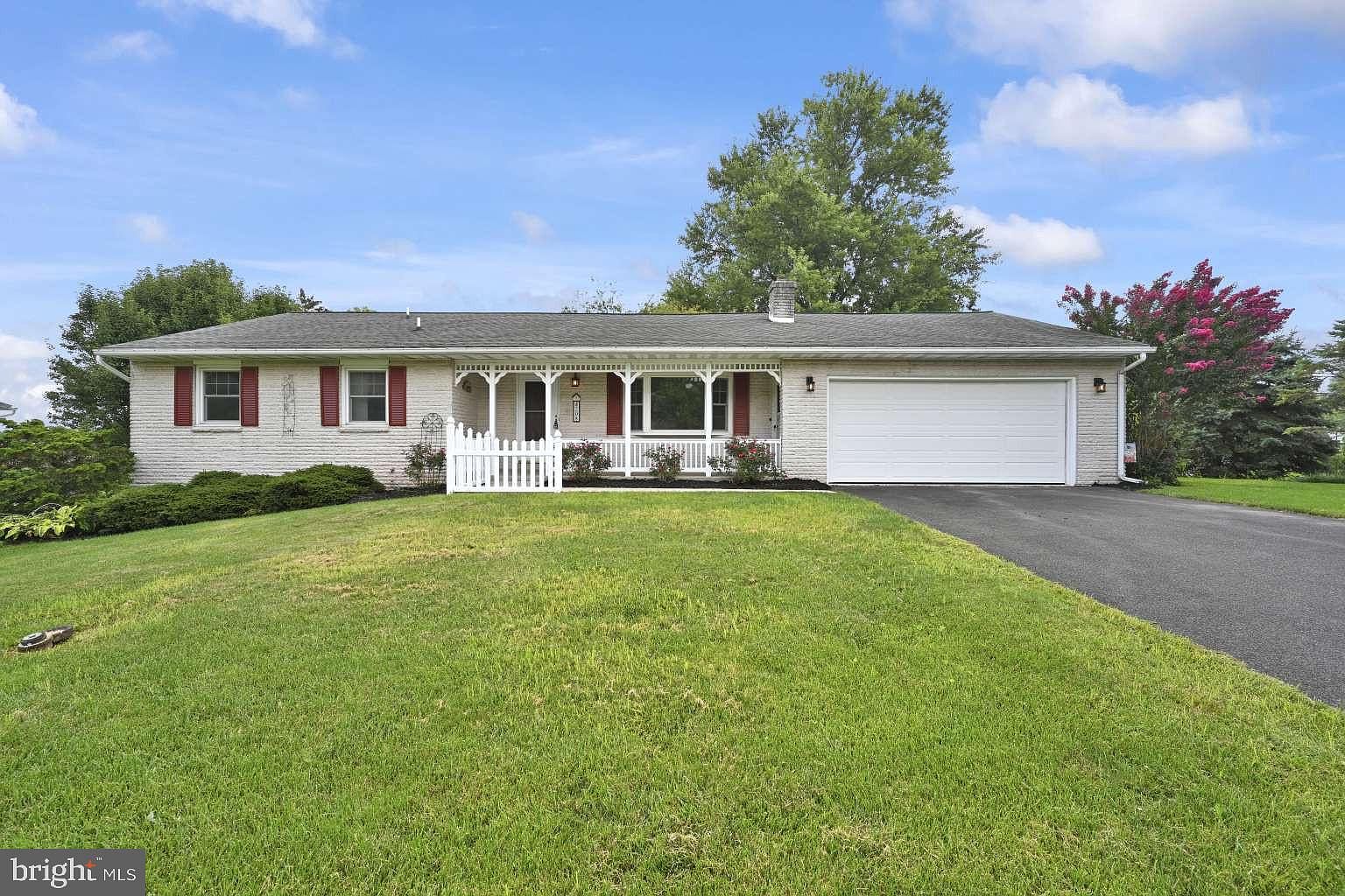 208 New St, Terre Hill, PA 17581 | Zillow