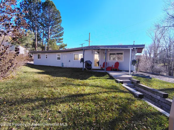 8 Navajo St, New Castle, CO 81647