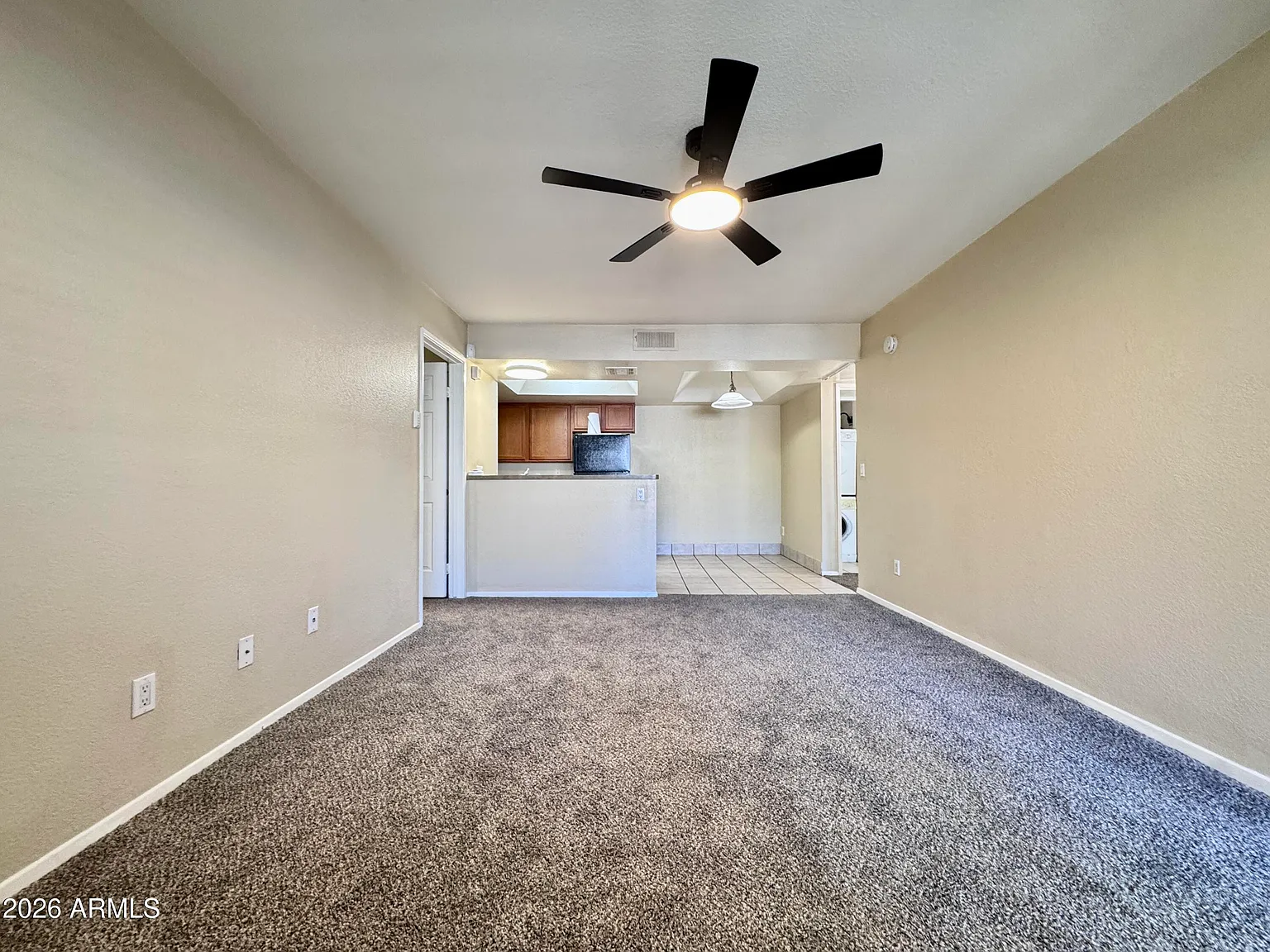 2 bed, 2.0 bath, 810 sqft, $1,300 — Photo 2