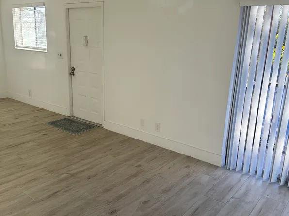 1876 Fairview Villas Dr, West Palm Beach, FL