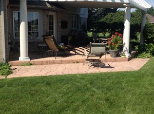 325 Orchard Ln, Beecher, IL