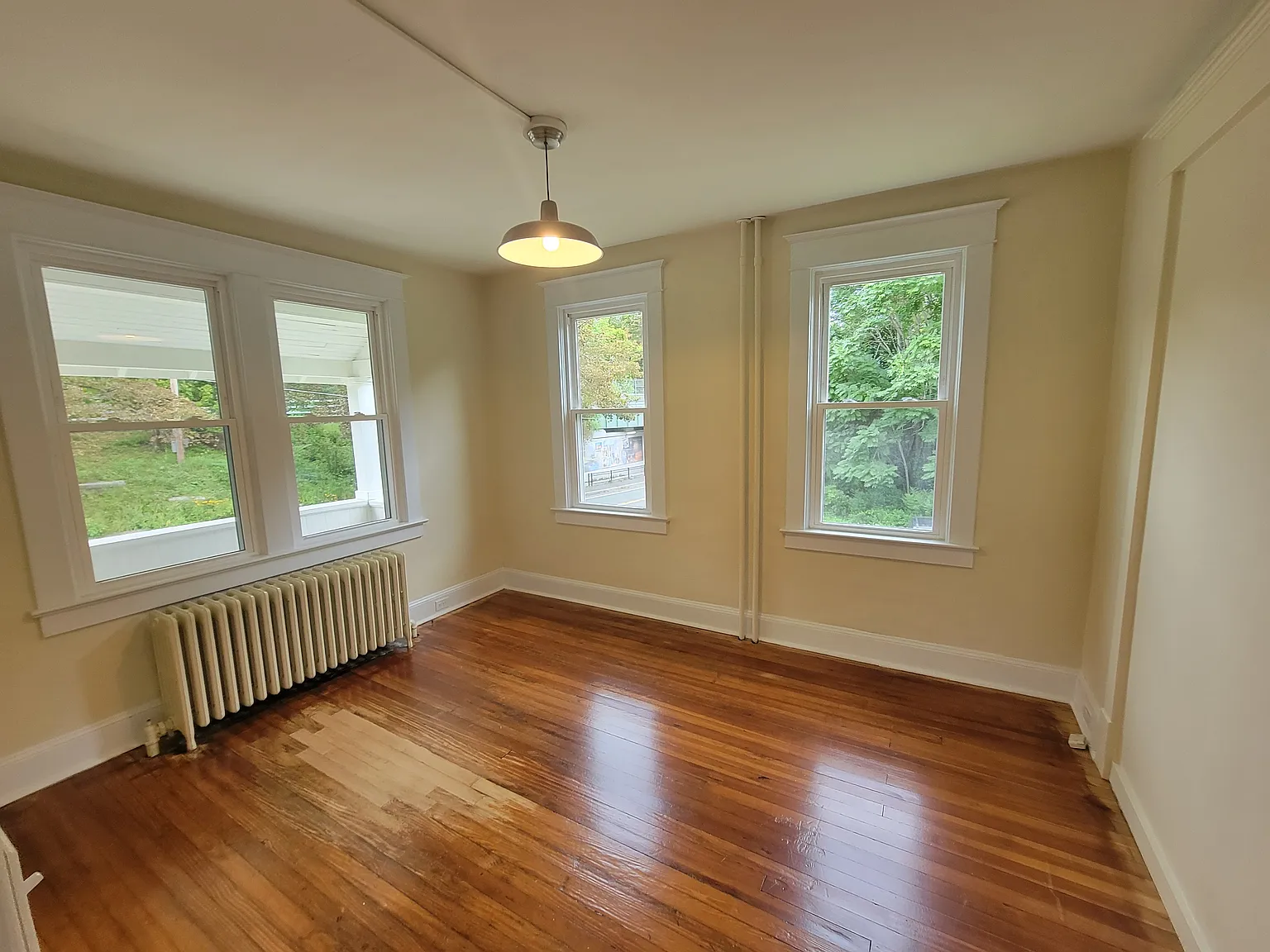 2 bed, 850 sqft, $1,850 — Photo 2