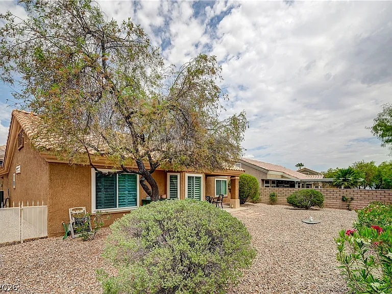 10609 Paradise Point Dr — Photo 47