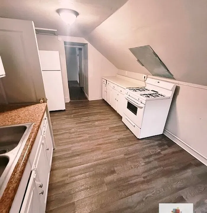 861 Washington Ave #2