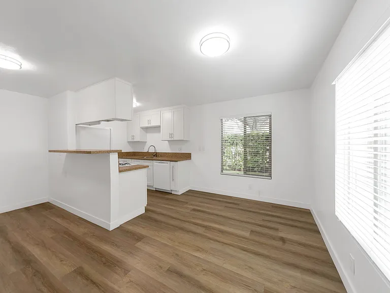 820 Pier Ave #1 — Photo 6