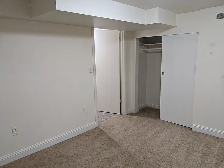 2895 E Oakridge Dr — Photo 8