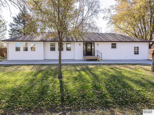 3725 County Rd GH, Tekamah, NE 68061