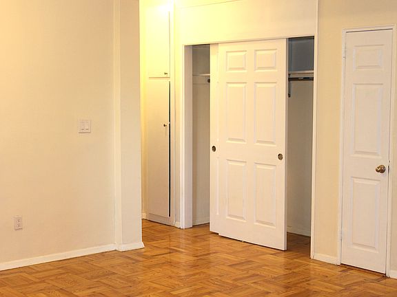 2nd image of 1100 Warburton Ave APT L4