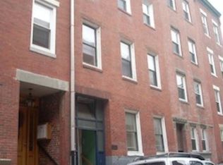 10 Moon St, Boston, MA 02113
