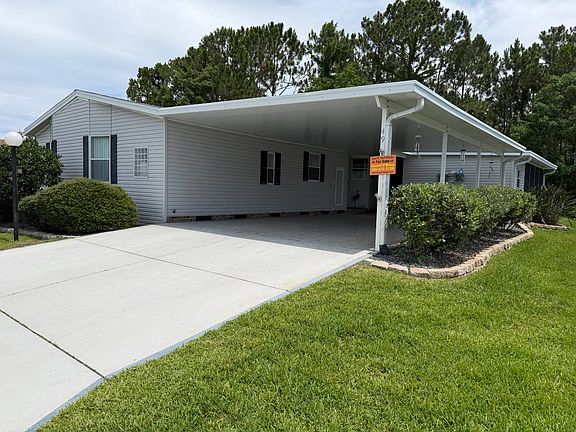3rd image of 49 Pineview Lake Cir
