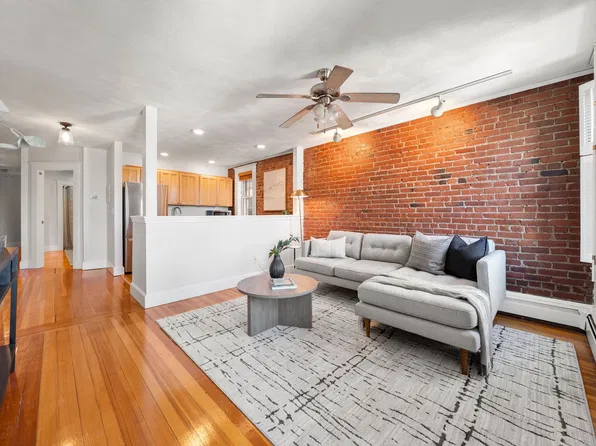 25 South St APT 4, Brighton, MA 02135