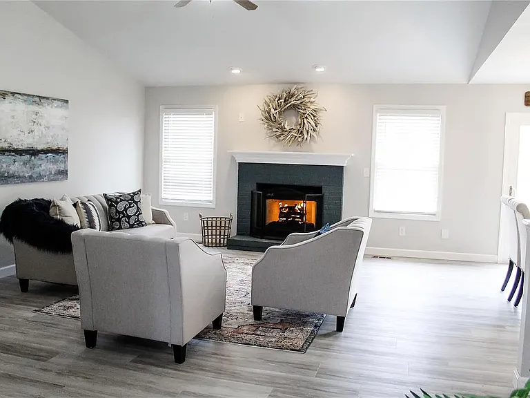 3863 Bedford Pointe Dr — Photo 30
