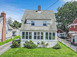 210 Printz Ave, Essington, PA 19029