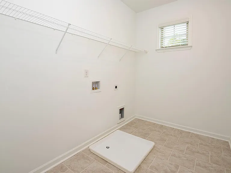 Full-Size Washer & Dryer Connections