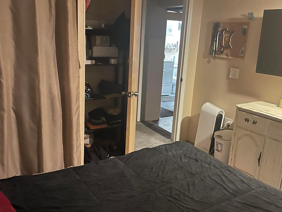 2nd image of 838 21st Ave SE