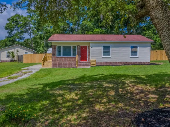 10 Gay Dr, Beaufort, SC 29907