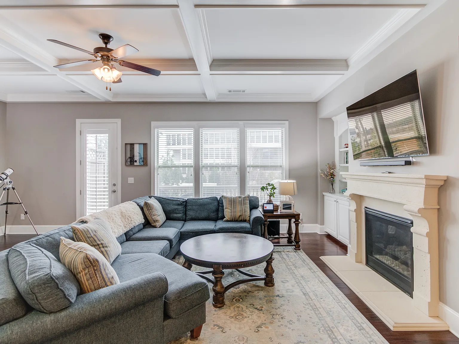 4 bed, 3.5 bath, 3524 sqft, $4,500 — Photo 3