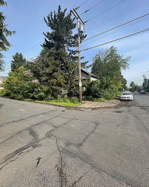2nd image of 1837 SE Tenino St