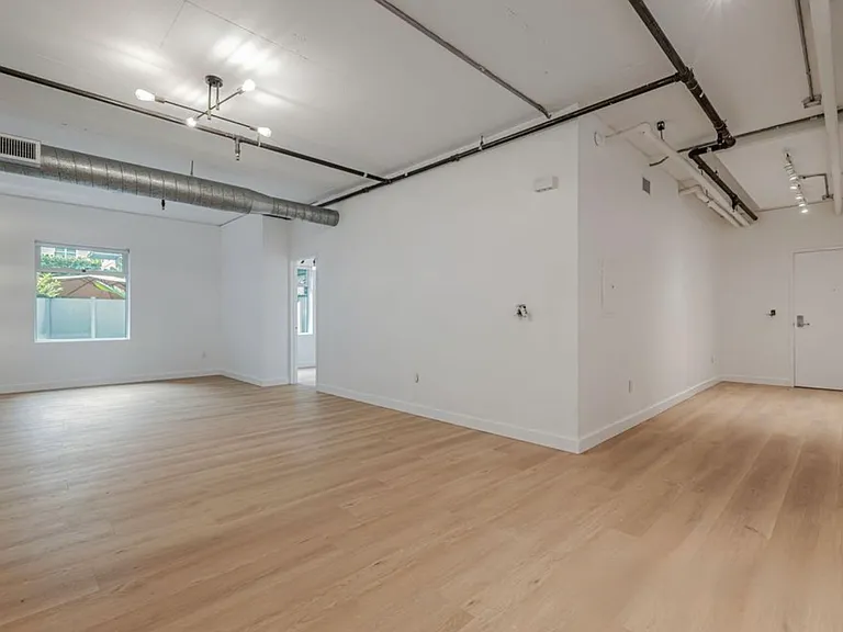 645 W 9th St #213 — Photo 6