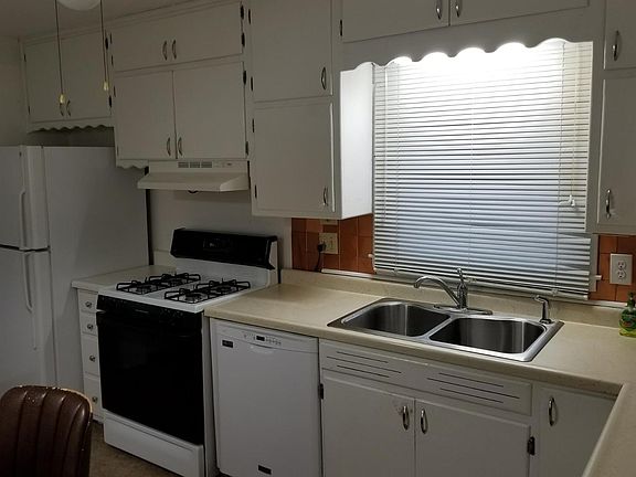 4th image of 4311 Pioneers Blvd