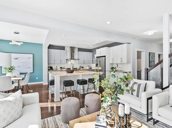 3721 Parker Ct SW, Edmonton, AB T6W 3A8